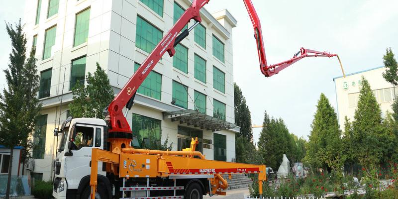 購買小型混凝土泵車需要考慮哪些因素？