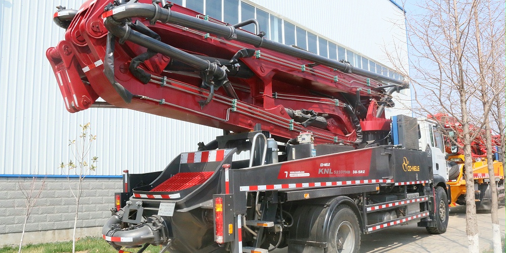 科尼樂(lè) 汕德卡38米泵車(chē) 科尼樂(lè) 汕德卡38米泵車(chē)