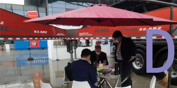 混凝土泵車在使用操作時，在以下五個部位和環節容易造成事故