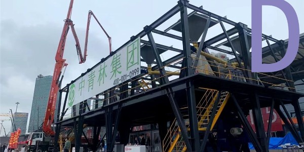 小型混凝土泵車的推送機構功能簡介