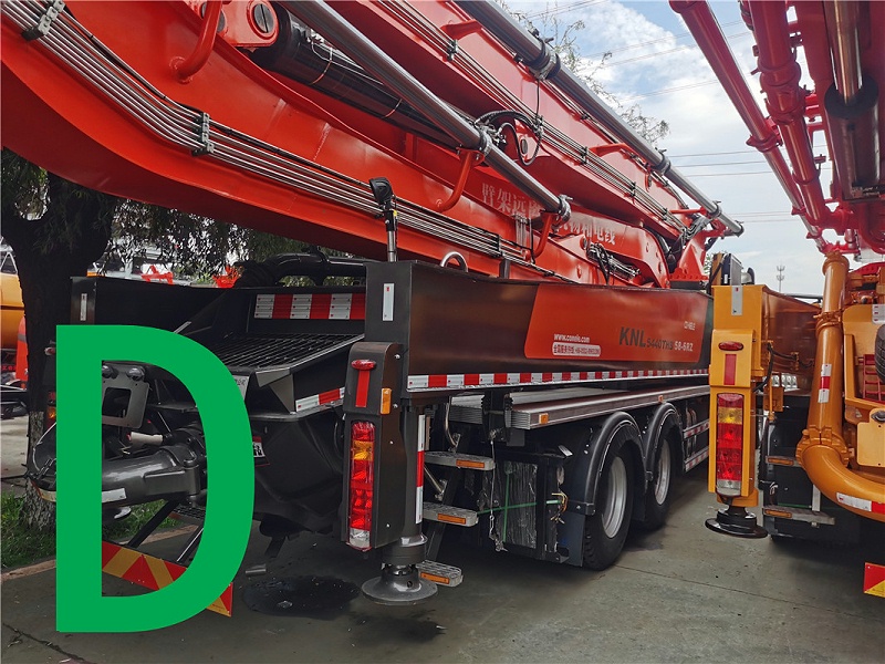 青島混凝土泵車價格 (2)