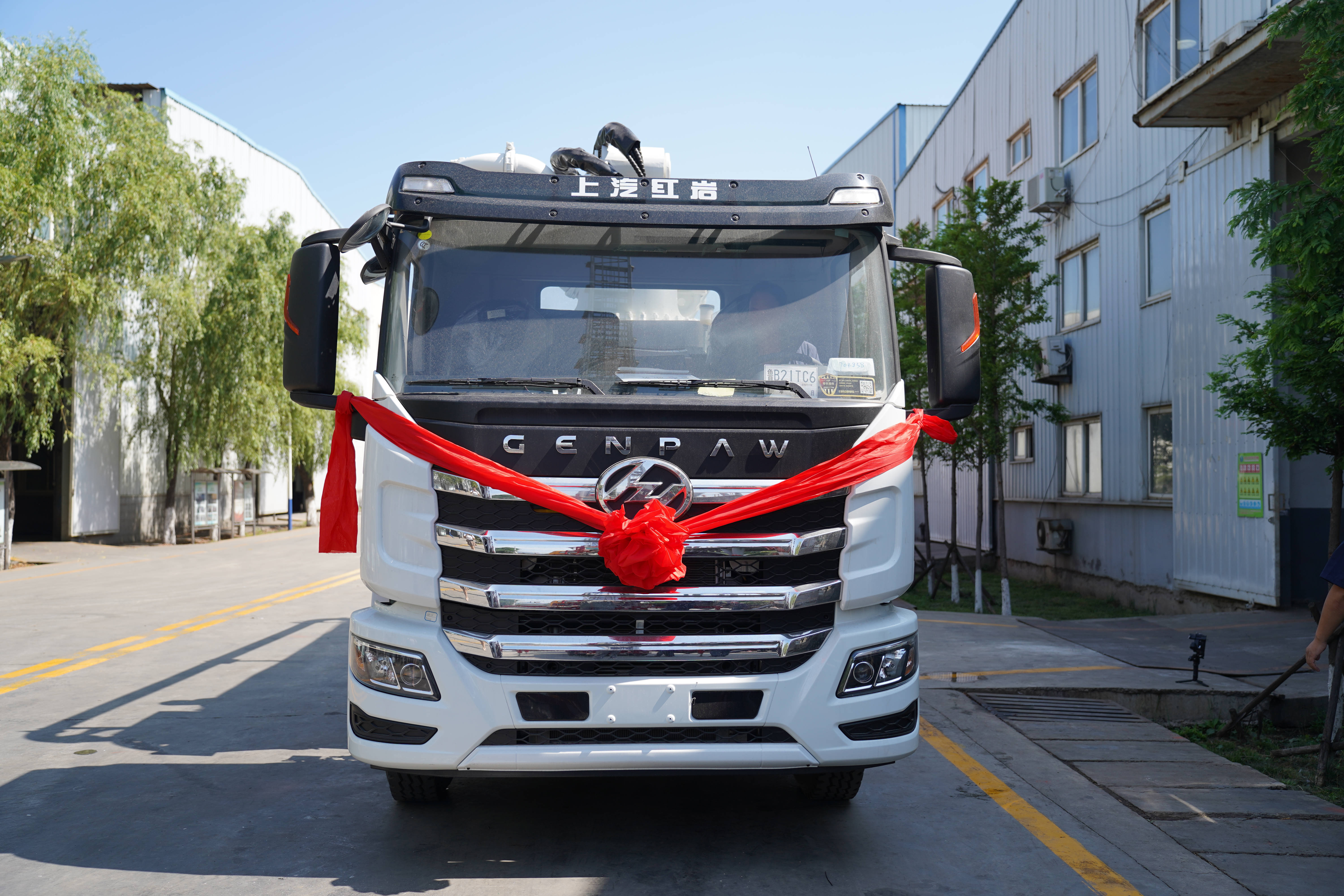 科尼樂32米兩橋泵車適合農村自建房建設